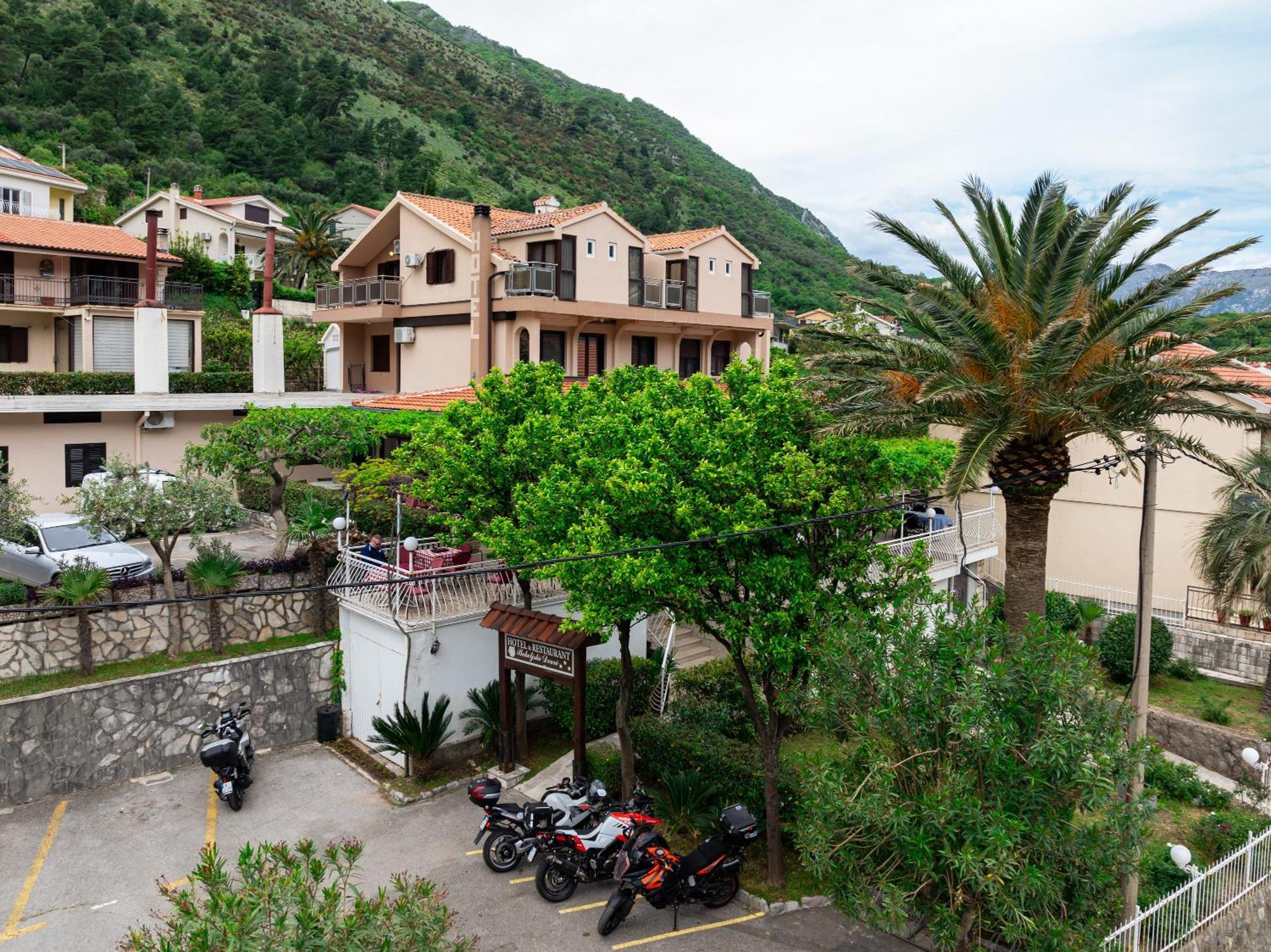 Hotel Bokeljski Dvori Kotor Exterior foto